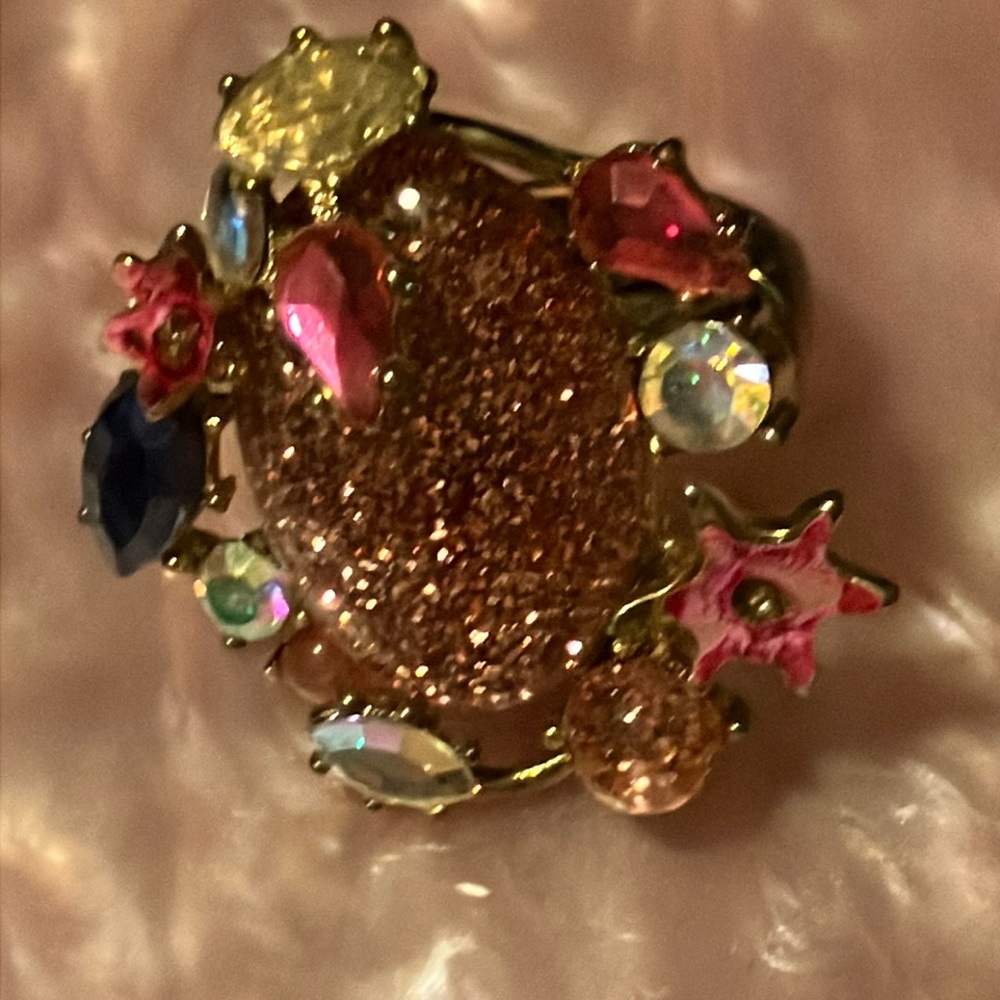 Beautiful, Betsy Johnson ring.
